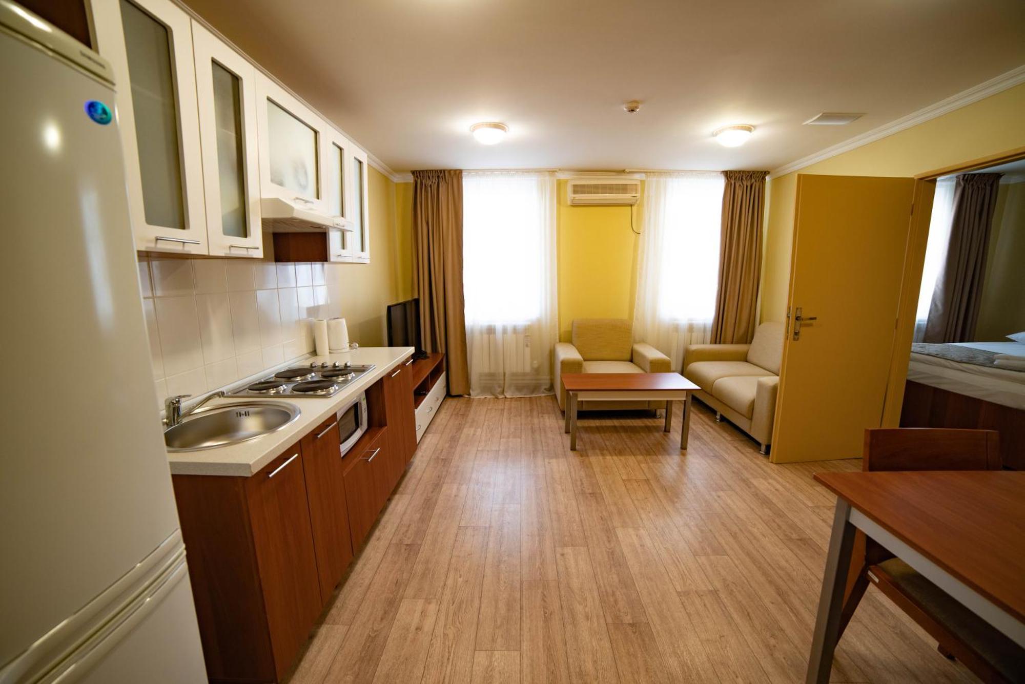 Aksay Chagala Hotel Aksai מראה חיצוני תמונה